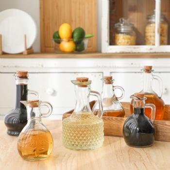 B53020058 oil & vinegar bottle with handle	